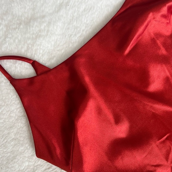 Better Be Strapless Red Dress - Picture 2 of 3